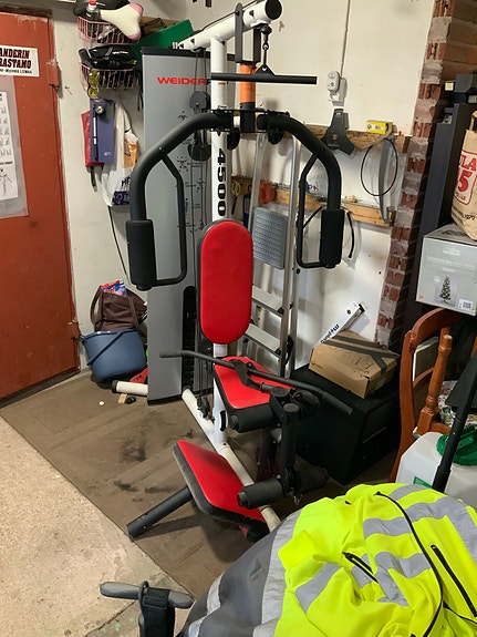 Weider pro 4500 monitoimilaite punainen
