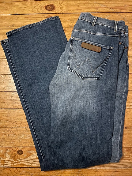 Wrangler farkut 28/32 (tina)