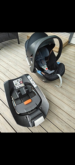 Cybex Aton 5 turvakaukalo ja telakka