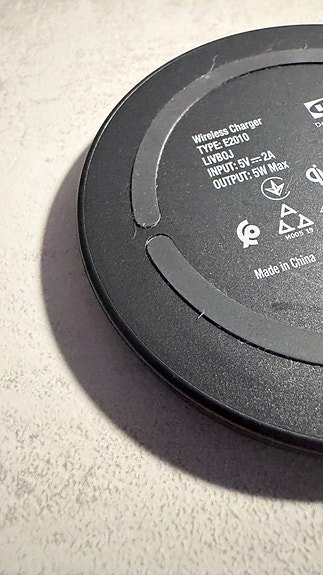 IKEA LIVBOJ langaton laturi (Wireless Charger) – 5 W