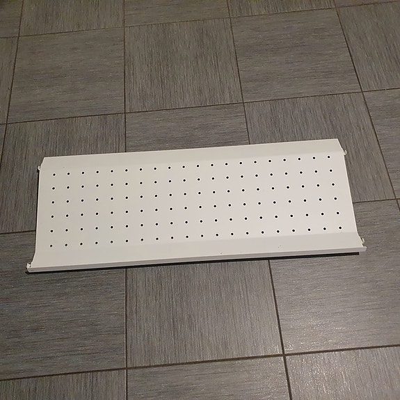 String kenkähylly