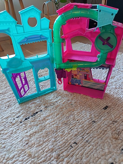 Pet Shop talo