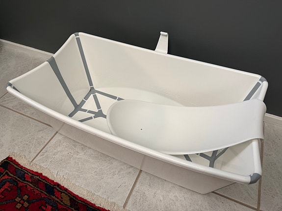 Stokke Flexi Bath kylpyamme ja kylvetystuki VARATTU