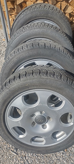VW/Audi VAG alumiinivanteet 16" nastarenkailla