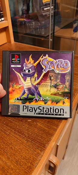 Spyro the dragon platinum painos PS1