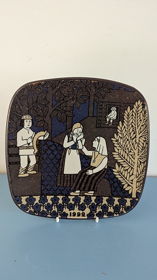 Arabia Kalevala Vuosilautanen 1992 (Raija Uosikkinen)