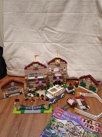 Lego Friends Ratsastusleiri 3185.