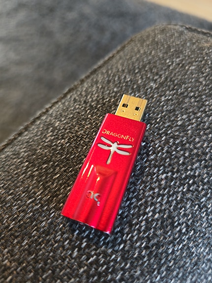 Audioquest Dragonfly Red kuulokevahvistin/DAC
