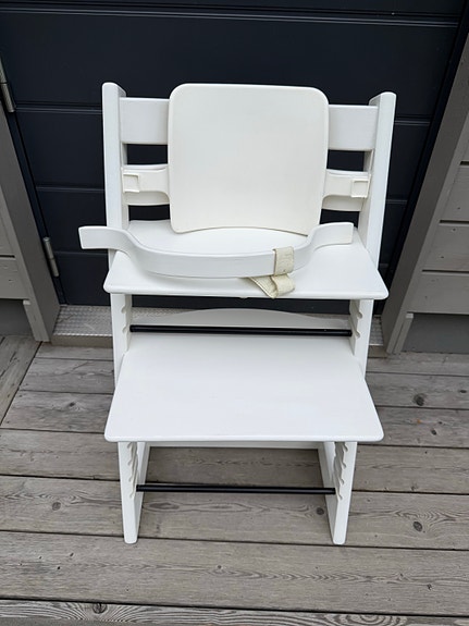 Stokke Tripp Trapp syöttötuoli valkoinen