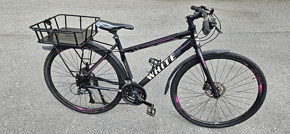 White 27,5" hybridpyörä – 24 vaihdetta, levyjarrut, iso tavarakori.