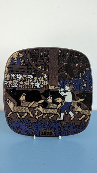 Arabia Kalevala Vuosilautanen 1979 (Raija Uosikkinen)