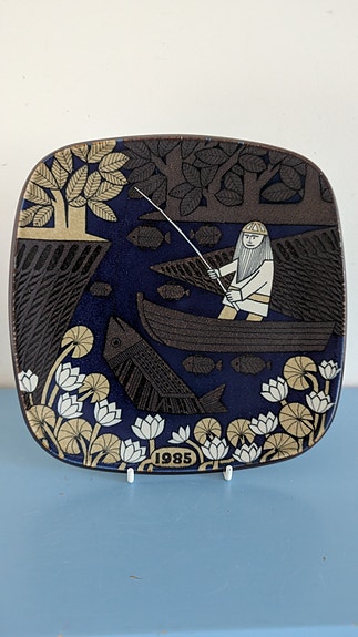 Arabia Kalevala Vuosilautanen 1985 (Raija Uosikkinen)