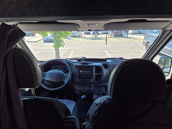 Vuokralle tarjotaan edullinen retkeilyauto