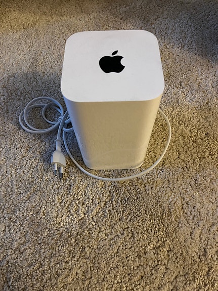 2TB Apple AirPort Time Capsule model A1470