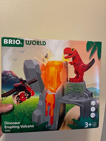Uusi avattu brio juna radan osa dinosaurus setti