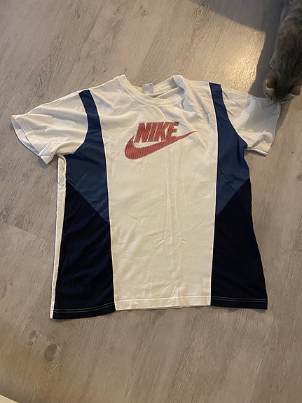 Nike T paita