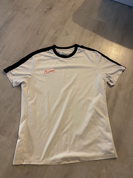 Nike T paita