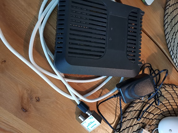 Cisco EPC3825 -kaapelimodeemireititin