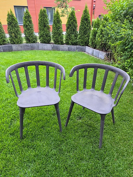 IKEA käsinojalliset tuolit puutarhaan tai parvekkeelle, 2 kpl (tumman harmaat)