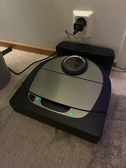 Neato Botvac D7 robotti-imuri