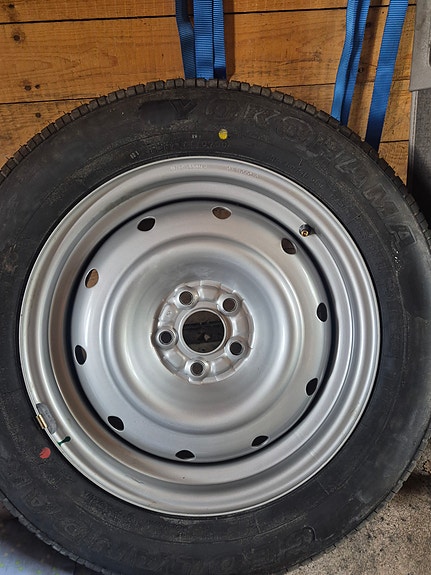 SUBARU Vararengas käyttämätön 5x100 15" 56,1kr