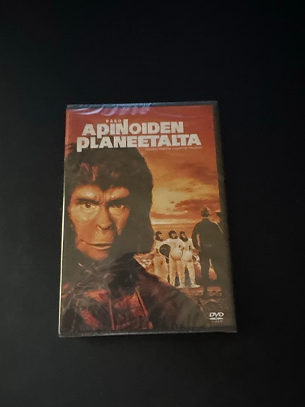 Apinoiden planeetalta DVD-elokuva uusi muoveissa