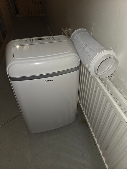 Midea siirrettävä ilmastointi/jäähdytyslaite