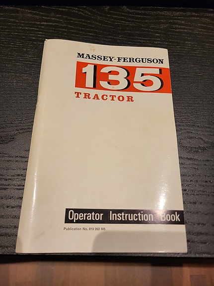 Massey-Ferguson 135 Tractor käyttöohjekirja