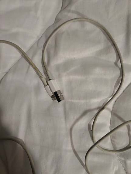 Apple USB-latauskaapeli