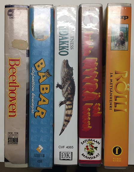 Lasten VHS elokuvia