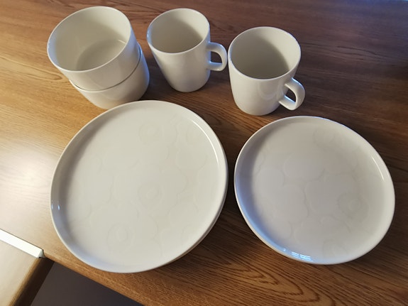 Marimekko unikko astiat, valkoinen