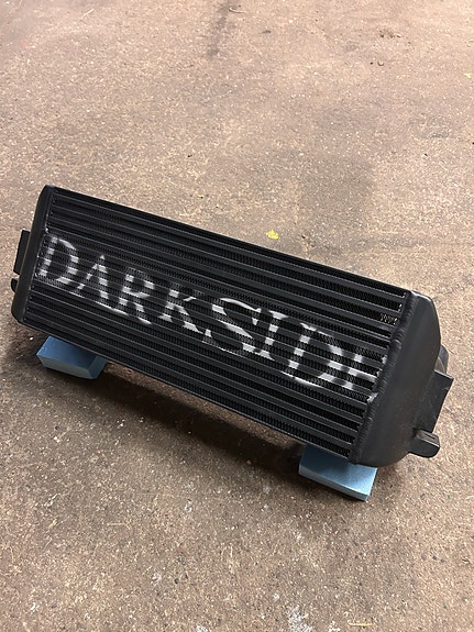 UUSI Darkside Developments välijäähdytin BMW F-Sarja F2X / F3X / F87