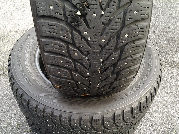 Nastarenkaat 1-3 kpl Nokian Hakkapeliitta 9 235/60 17"
