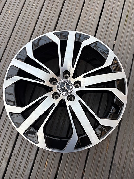 Mercedes alumiinivanteet 8x19 et 32.5