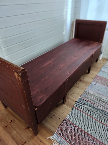 Puu sänky/sohva