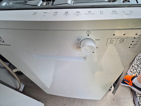 45 cm hieno Electrolux astianpesukone