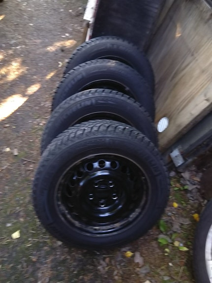 Michelin X-ice North nastarenkaat 185/65 R 15