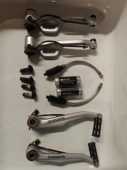 Shimano BR-M420 V-jarrut eteen ja taakse