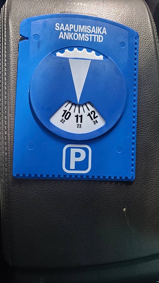 Disc parking sign  Pysäköinti kiekolla