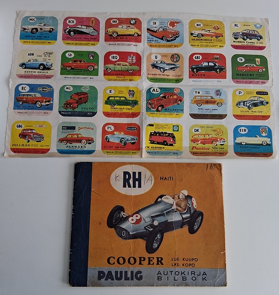 Pauligin autokuvakirja ja juliste