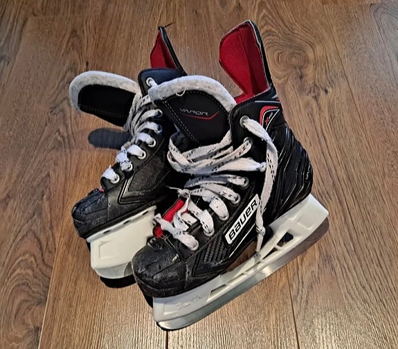 Bauer Vapor X300 jääkiekkoluistimet koko 35