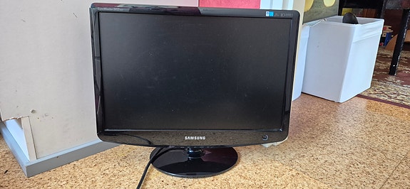 Monitori Samsung