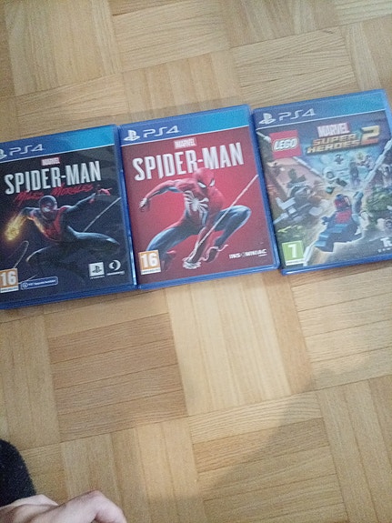 ps4 pelit