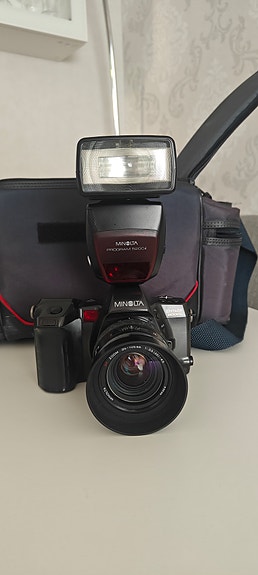 Minolta Dynax 8000i + Program 5200i