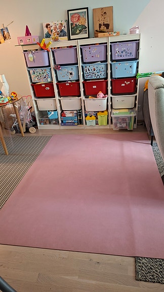 Crawling mat 160 x 220 cm and 3 play mats (Tinylove and Fisher price)