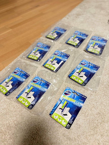UUSIA  Domestos Fresh WC Sticks (ocean) 9 pakettia