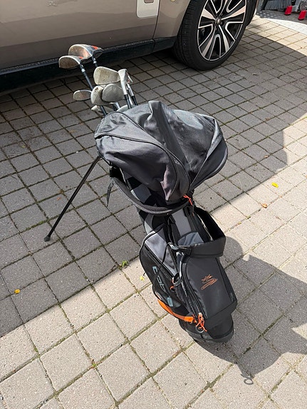 Cobra golfbägi ja junior mailat - leftin pelaajalle