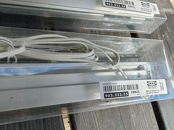 Ikea Pax kaappivalaisin