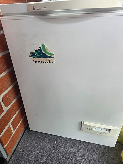 Myydään Electrolux arkkupakastin valkoinen