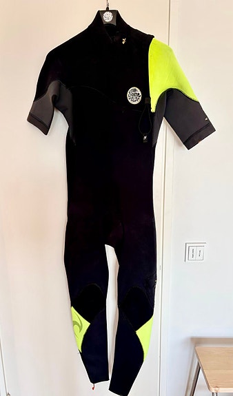 Rip Curl E-Bomb 2.2 Pro märkäpuku L musta-keltainen